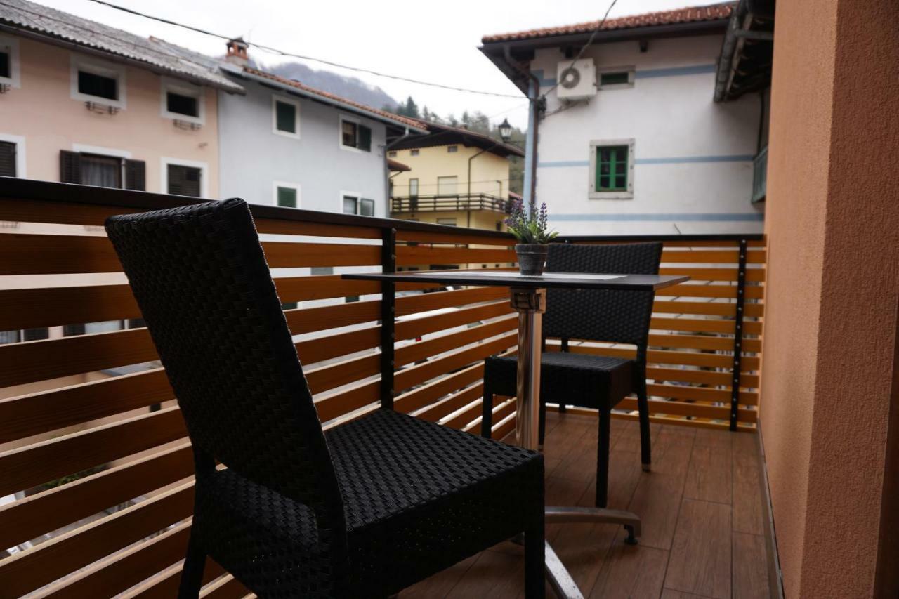 Rooms And Apartment Soca Kobarid Exterior foto